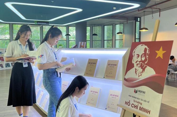 Khong gian Ho Chi Minh